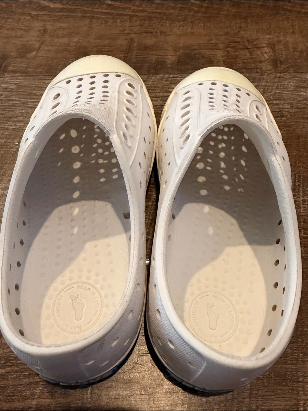 Native Jefferson Kids Slip-On Water Shoes White Size C10 - Picture 5 of 8